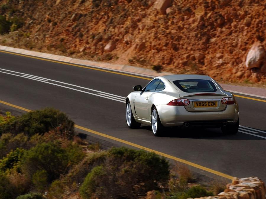  Jaguar XK Coupe 2006 года  (UK) (фото 33 из 38)